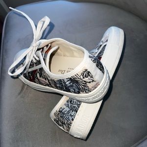 Resale - Walk'n'Dior Sneaker